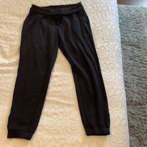 Lululemon black sweatpants women’s size 10